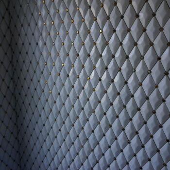 White and Gold pincushion mosaic tile wall